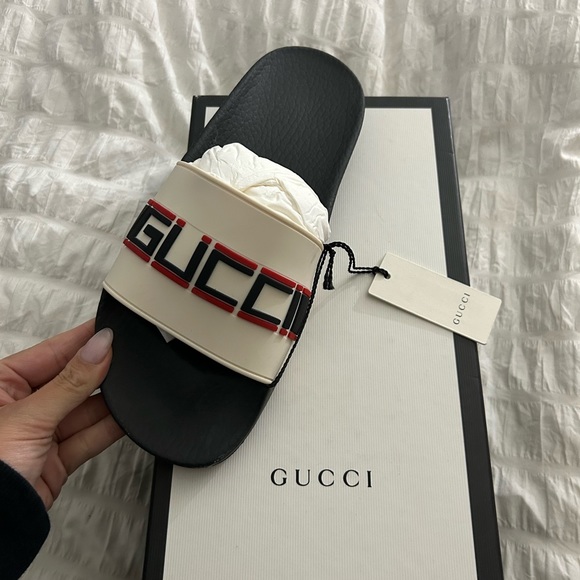 Selling all designer shoes; Dior, ysl, Yeezy, Nike, Gucci - Picture 7 of 16